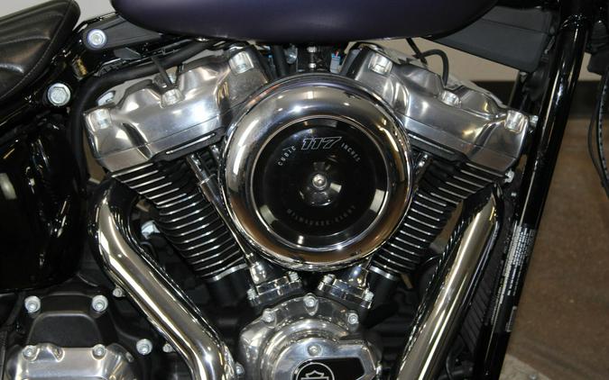 2025 Harley-Davidson® Street Bob™ PRPL ABYSS DNM