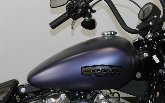 2025 Harley-Davidson® Street Bob™ PRPL ABYSS DNM
