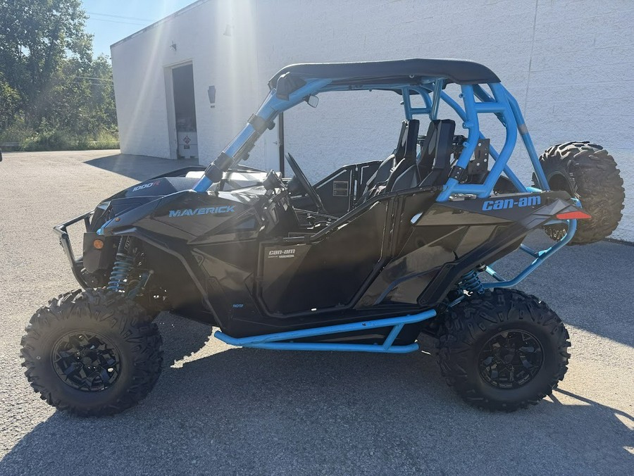 2017 Can-Am Maverick DPS