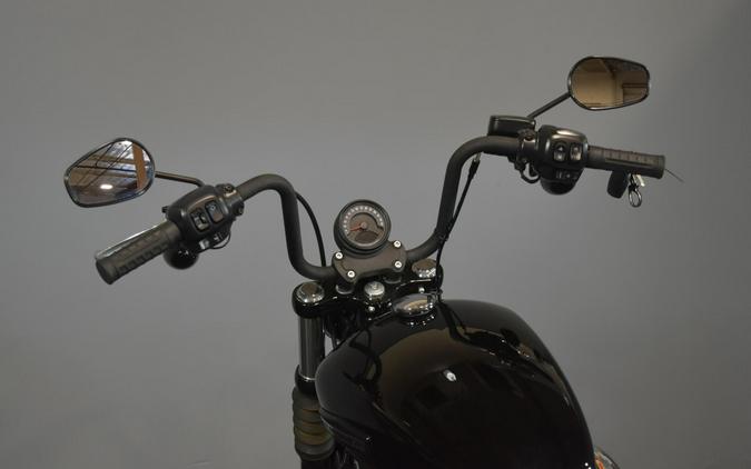 2025 Harley-Davidson Street Bob Vivid Black w/Cast Wheels