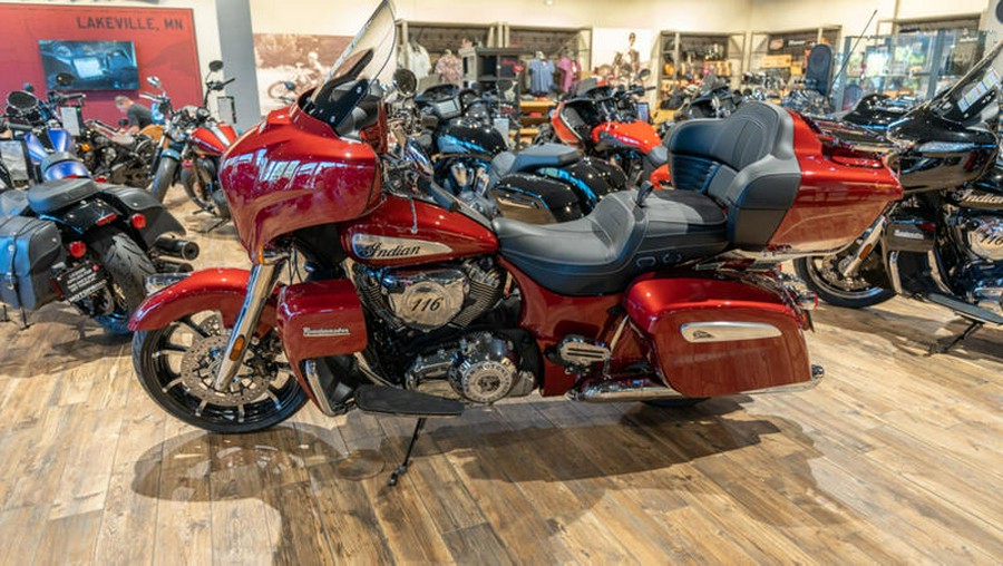 2023 Indian Motorcycle® Roadmaster® Limited Stryker Red Metallic