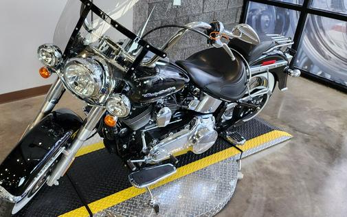 2016 Harley-Davidson® Softail® Deluxe FLSTN
