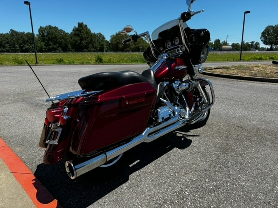 2008 Harley-Davidson Street Glide® Crimson Red Sunglo