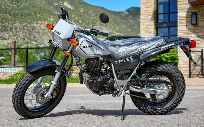 2025 Yamaha TW200