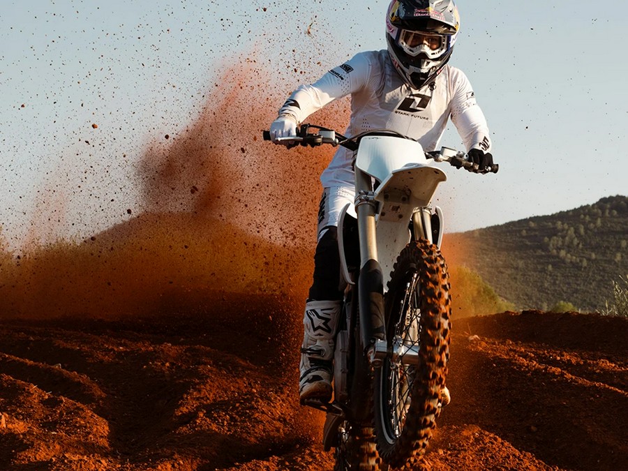 2025 Stark Future MX 1.2 80HP Stark Red - S012546