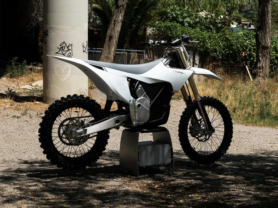 2025 Stark Future MX 1.2 80HP Stark Red - S012546