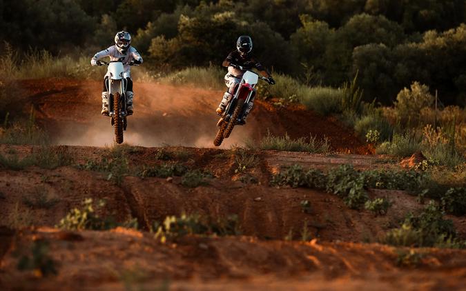 2025 Stark Future MX 1.2 80HP Stark Red - S012546