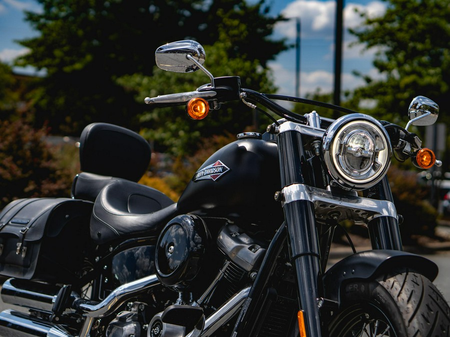 FLSL 2020 Softail Slim®