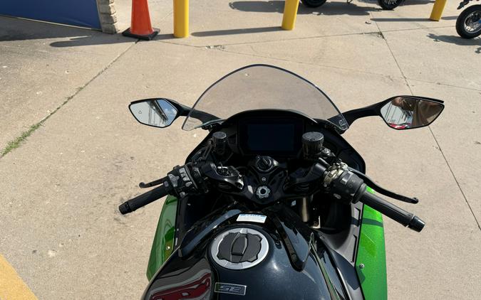 2025 Kawasaki Ninja H2® SX SE ABS