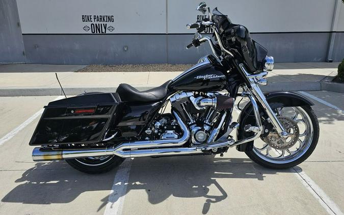 2010 Harley-Davidson® FLHX - Street Glide®