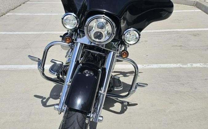 2010 Harley-Davidson® FLHX - Street Glide®