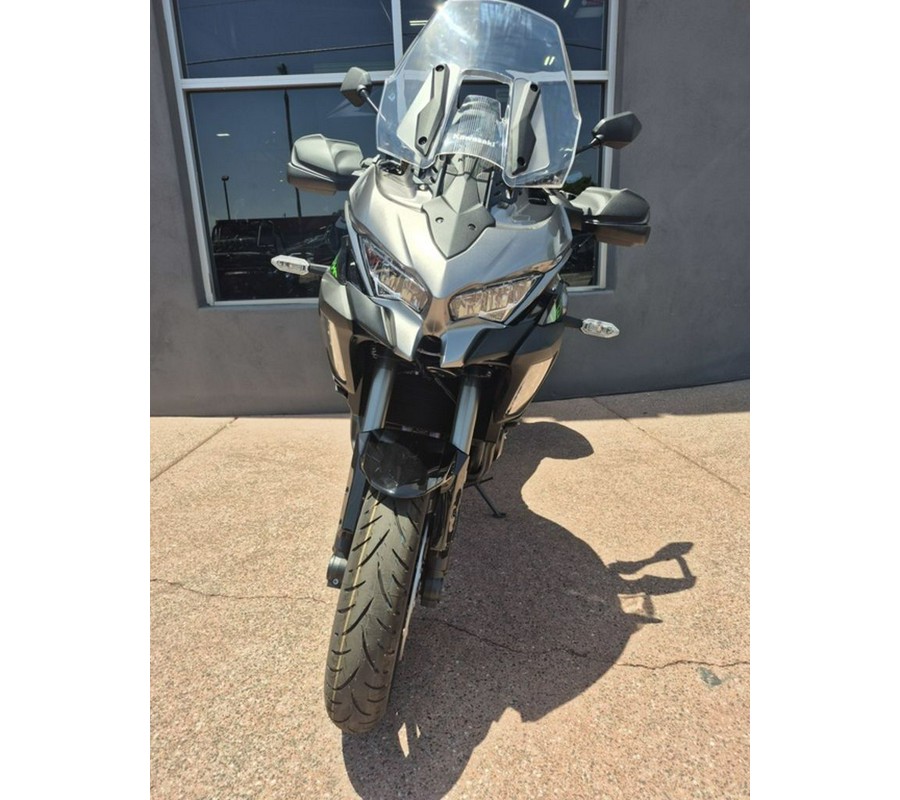 2025 Kawasaki Versys® 1100 SE LT ABS