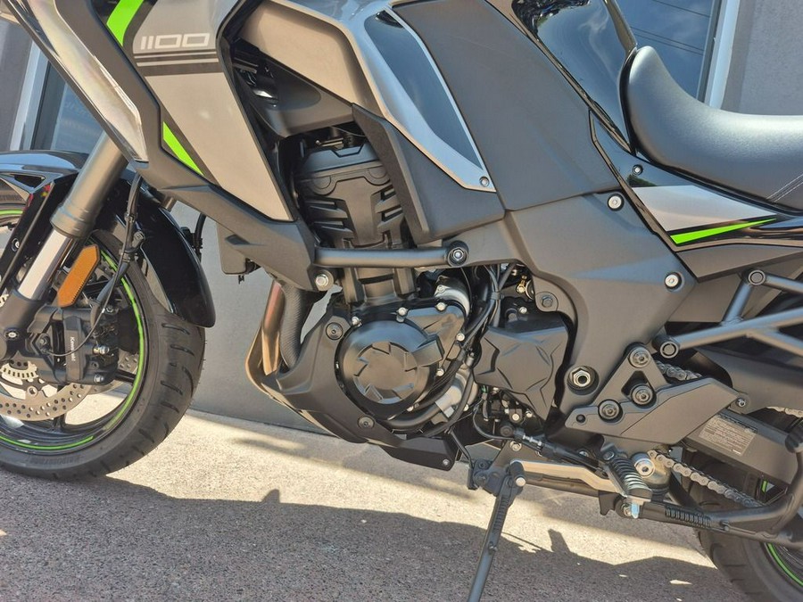 2025 Kawasaki Versys® 1100 SE LT ABS