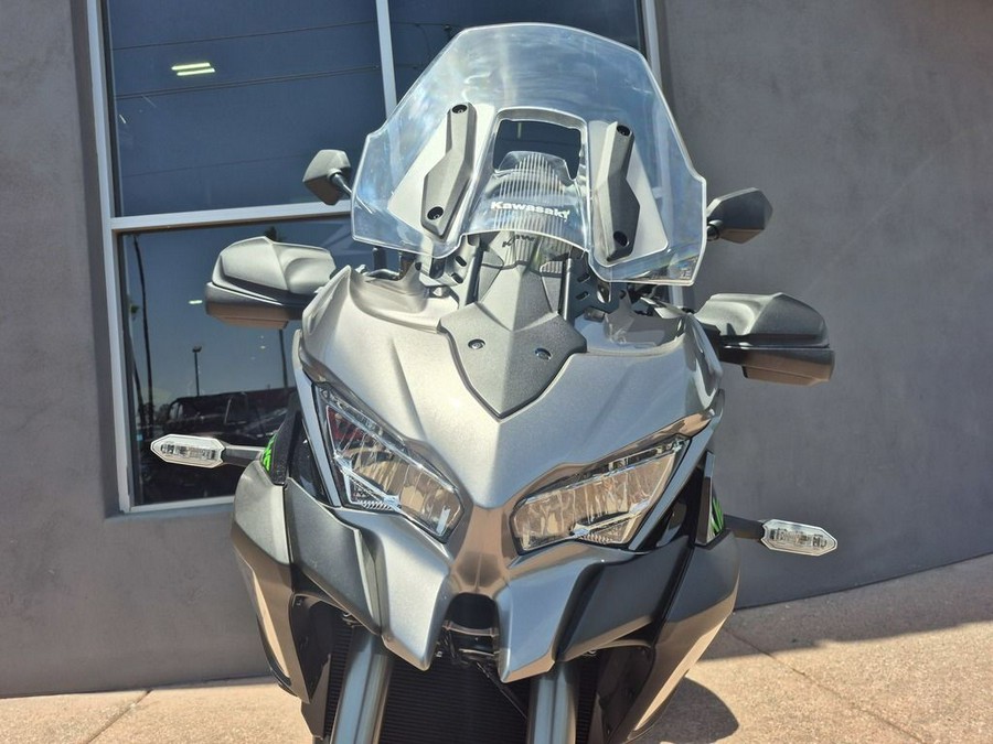 2025 Kawasaki Versys® 1100 SE LT ABS