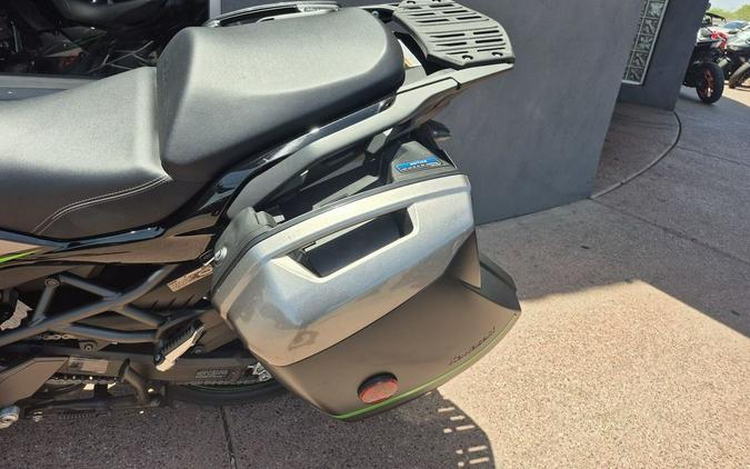 2025 Kawasaki Versys® 1100 SE LT ABS