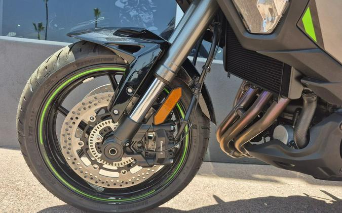 2025 Kawasaki Versys® 1100 SE LT ABS