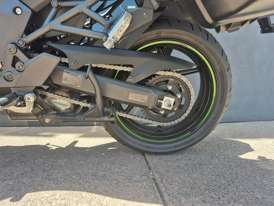 2025 Kawasaki Versys® 1100 SE LT ABS
