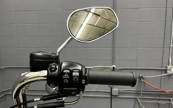 2017 Harley-Davidson® FXDB - Street Bob®