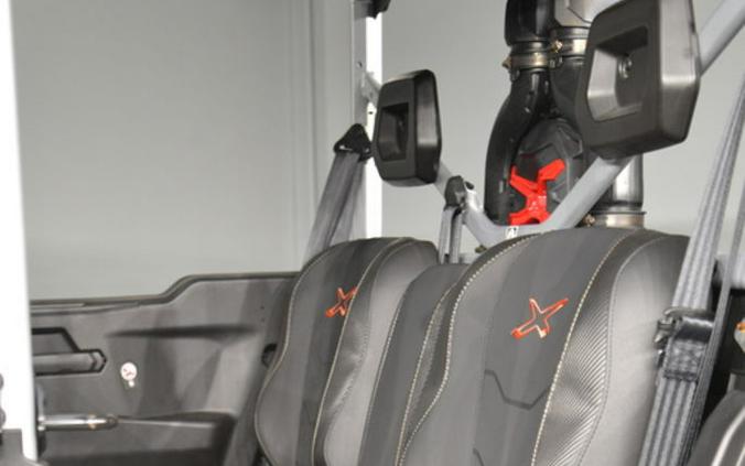 2024 Can-Am Defender MAX X mr with Half Doors HD10