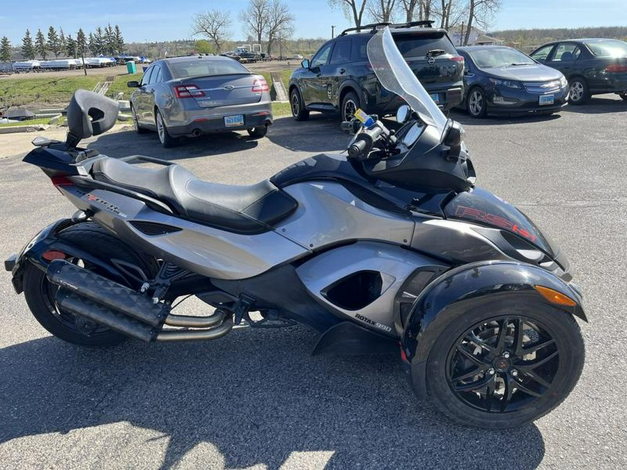 2011 Can-Am® 000B6BA00