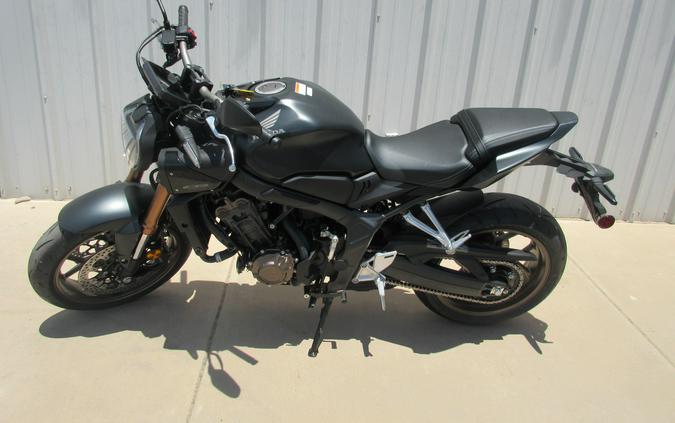 2026 HONDA CB650R E-CLUTCH