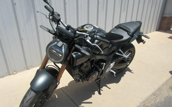2026 HONDA CB650R E-CLUTCH
