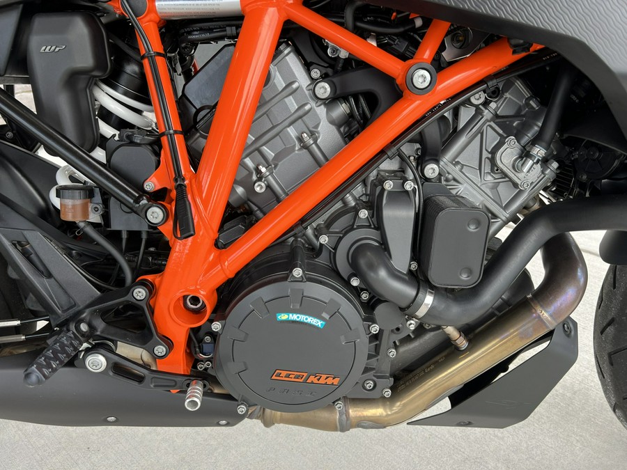 2023 KTM 1290 Super Duke GT