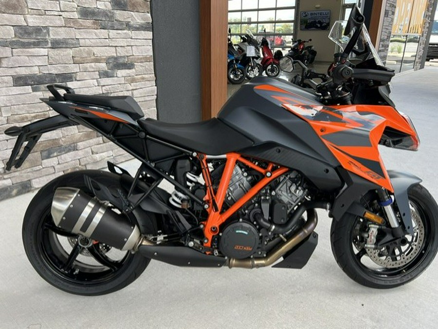2023 KTM 1290 Super Duke GT
