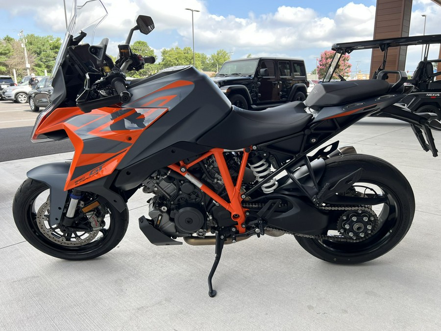 2023 KTM 1290 Super Duke GT