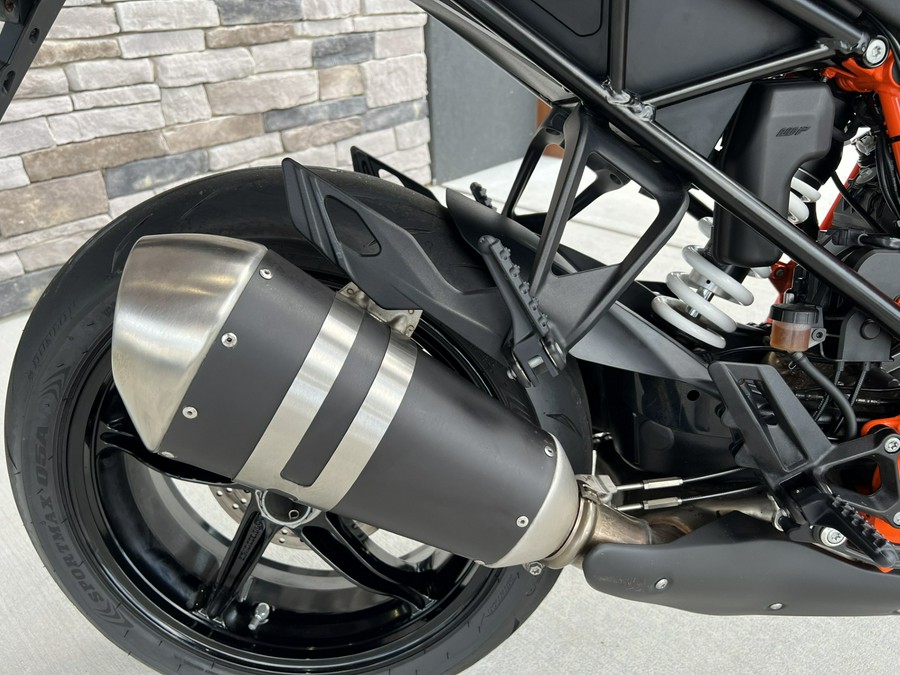 2023 KTM 1290 Super Duke GT