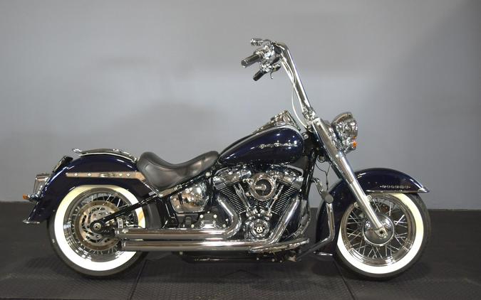 2019 Harley-Davidson Deluxe Midnight Blue/Barracuda Silver
