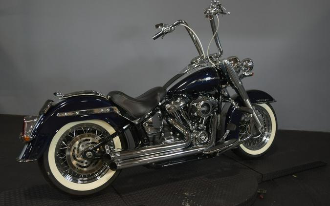 2019 Harley-Davidson Deluxe Midnight Blue/Barracuda Silver