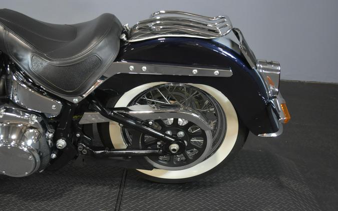 2019 Harley-Davidson Deluxe Midnight Blue/Barracuda Silver
