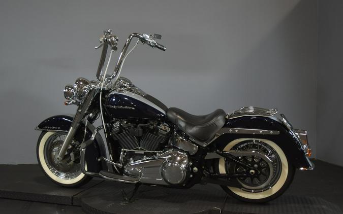 2019 Harley-Davidson Deluxe Midnight Blue/Barracuda Silver