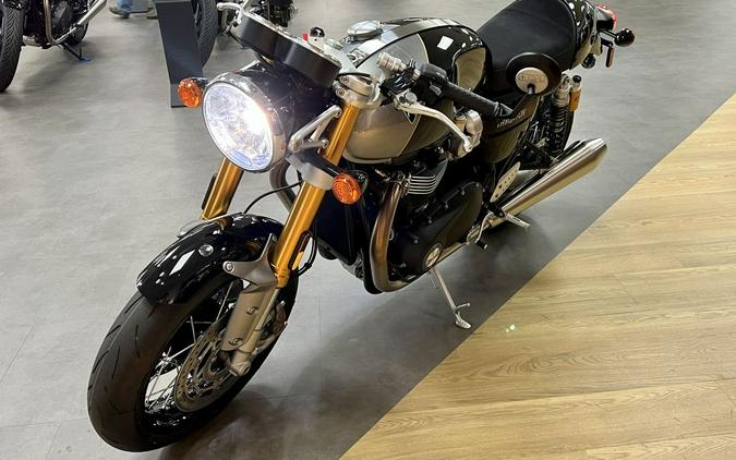 2024 Triumph Thruxton RS Jet Black / Silver Ice