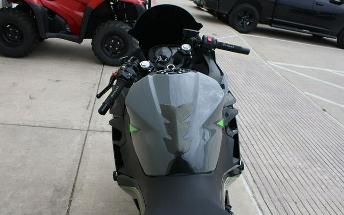 2023 Kawasaki EX400GPFAN