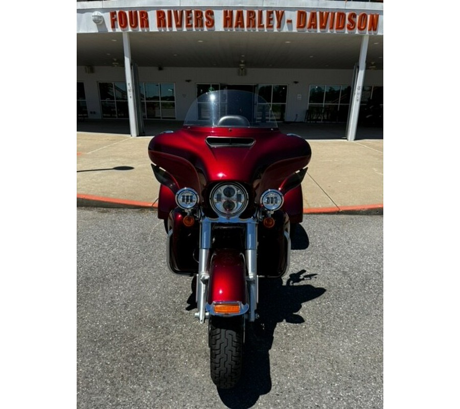 2016 Harley-Davidson Tri Glide Ultra Two-Tone Mysterious Red Sunglo/Velocity