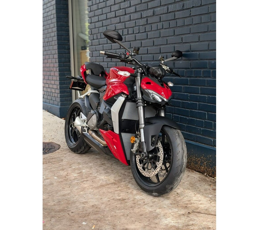 2024 Ducati Streetfighter V2 Red