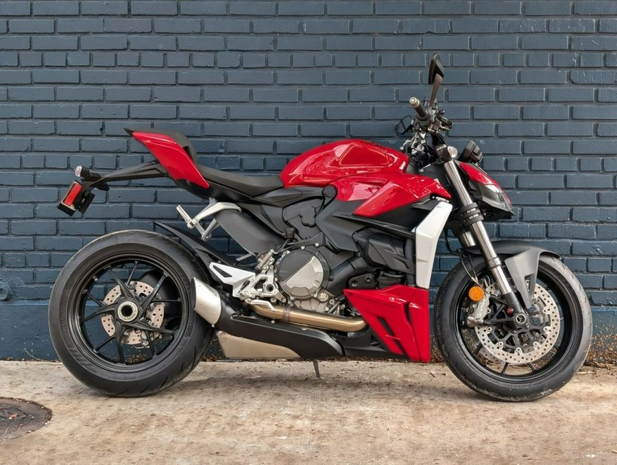 2024 Ducati Streetfighter V2 Red