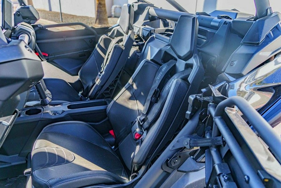 2026 Can-Am Maverick X3 MAX X ds Turbo RR Triple Black_4.5 in