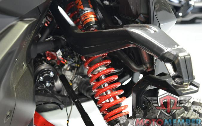 2025 Can-Am Maverick R MAX X rs With SMART-SHOX