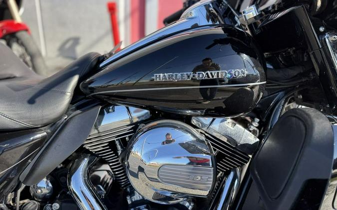 2015 Harley-Davidson® Ultra Limited FLHTK - 03995C