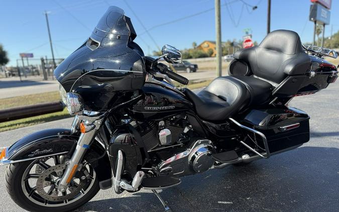 2015 Harley-Davidson® Ultra Limited FLHTK - 03995C