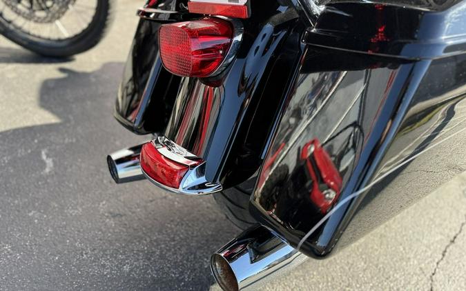2015 Harley-Davidson® Ultra Limited FLHTK - 03995C