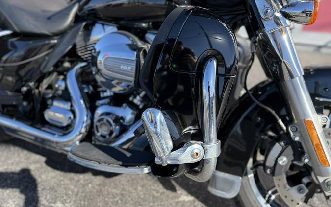 2015 Harley-Davidson® Ultra Limited FLHTK - 03995C