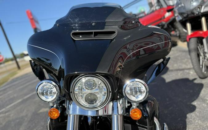 2015 Harley-Davidson® Ultra Limited FLHTK - 03995C