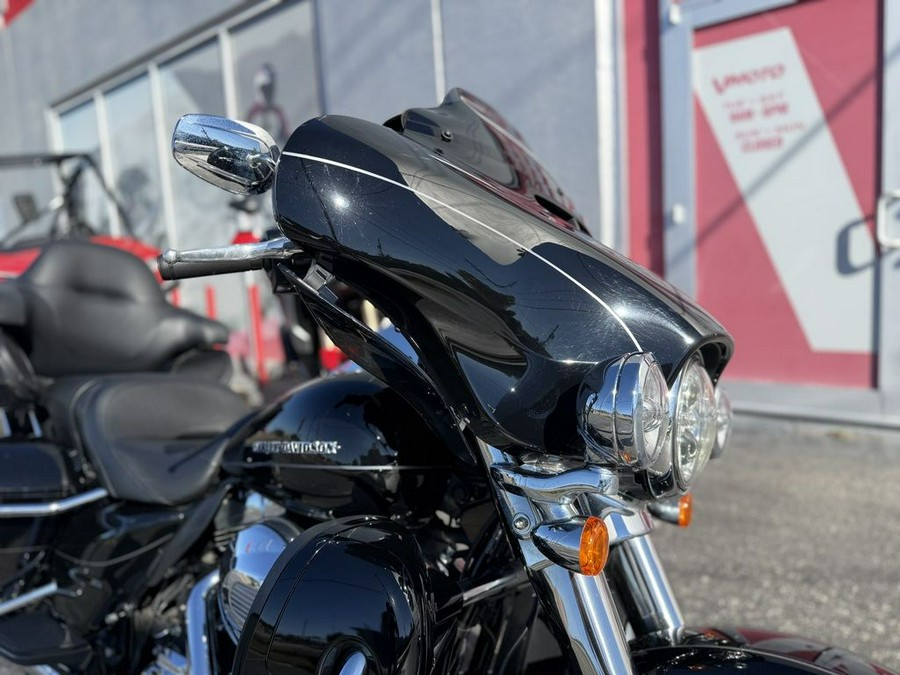 2015 Harley-Davidson® Ultra Limited FLHTK - 03995C