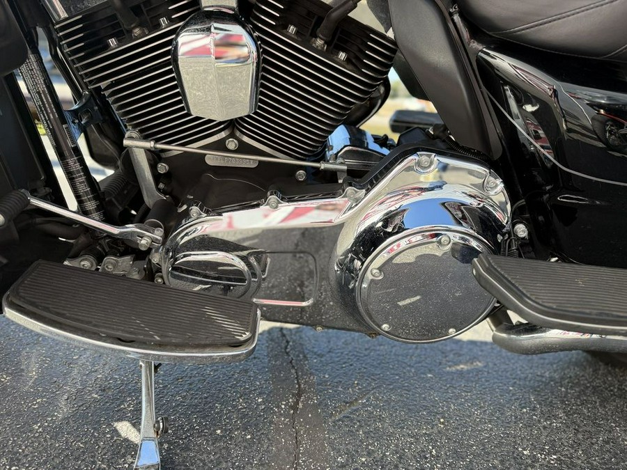 2015 Harley-Davidson® Ultra Limited FLHTK - 03995C