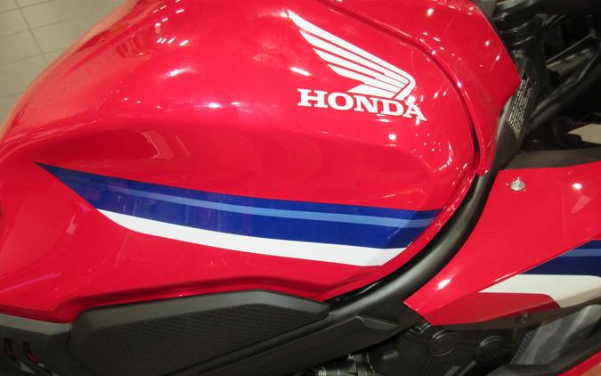 2026 HONDA CBR650R E-CLUTCH
