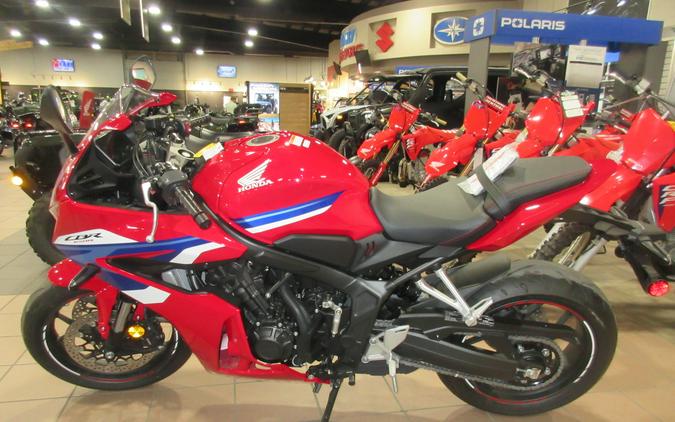 2026 HONDA CBR650R E-CLUTCH